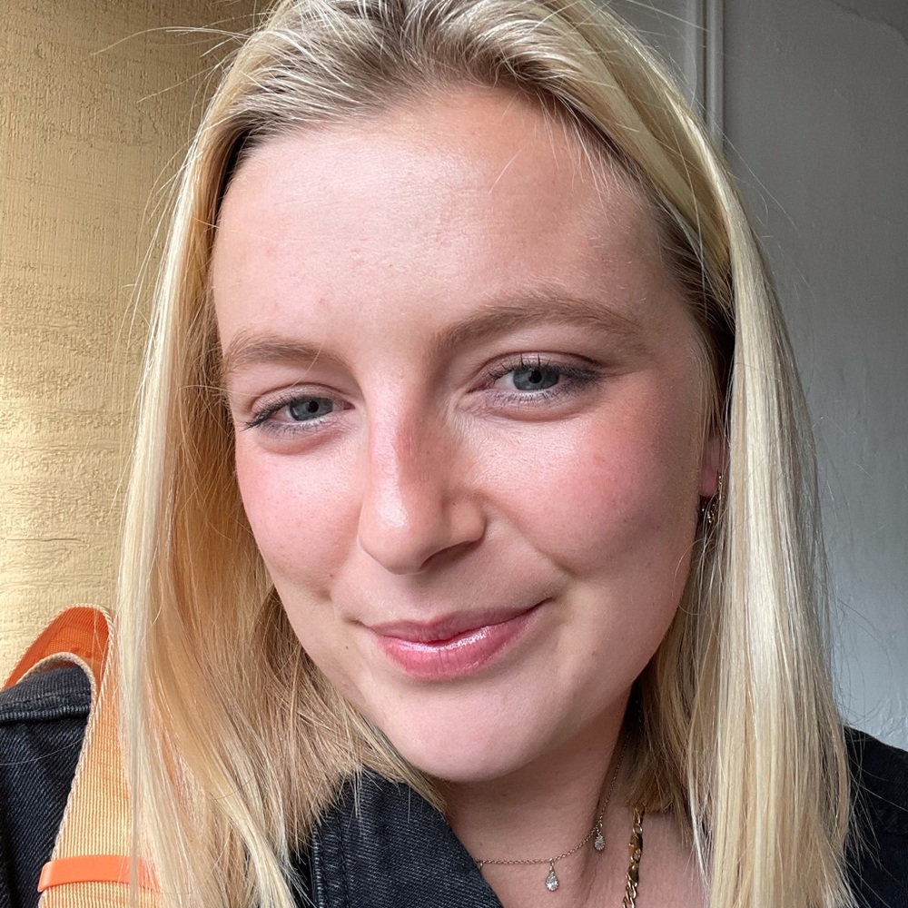 Meet your Posher, Emma